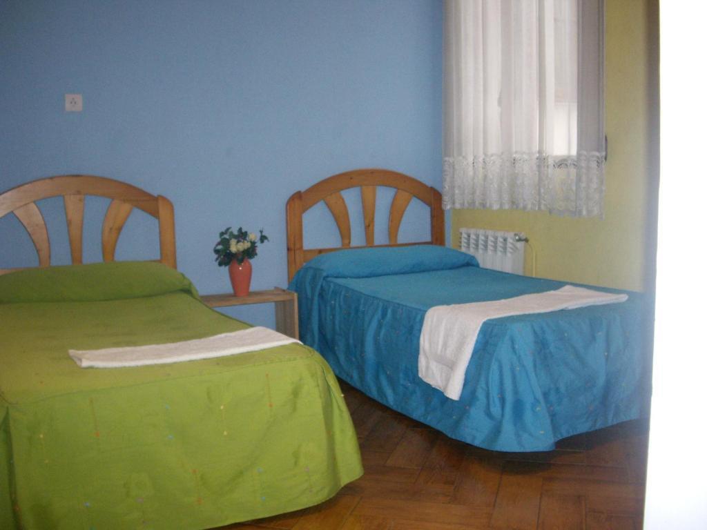 Hostal Pacios مدريد الغرفة الصورة