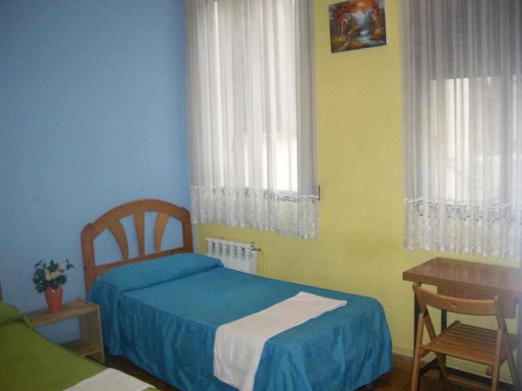 Hostal Pacios مدريد الغرفة الصورة